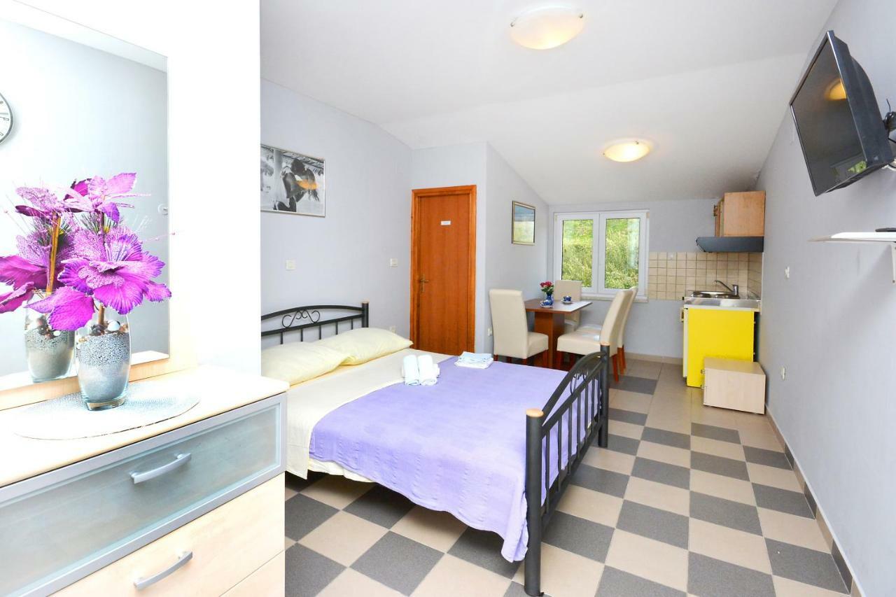 Beach Apartman Petra Podstrana Exterior foto