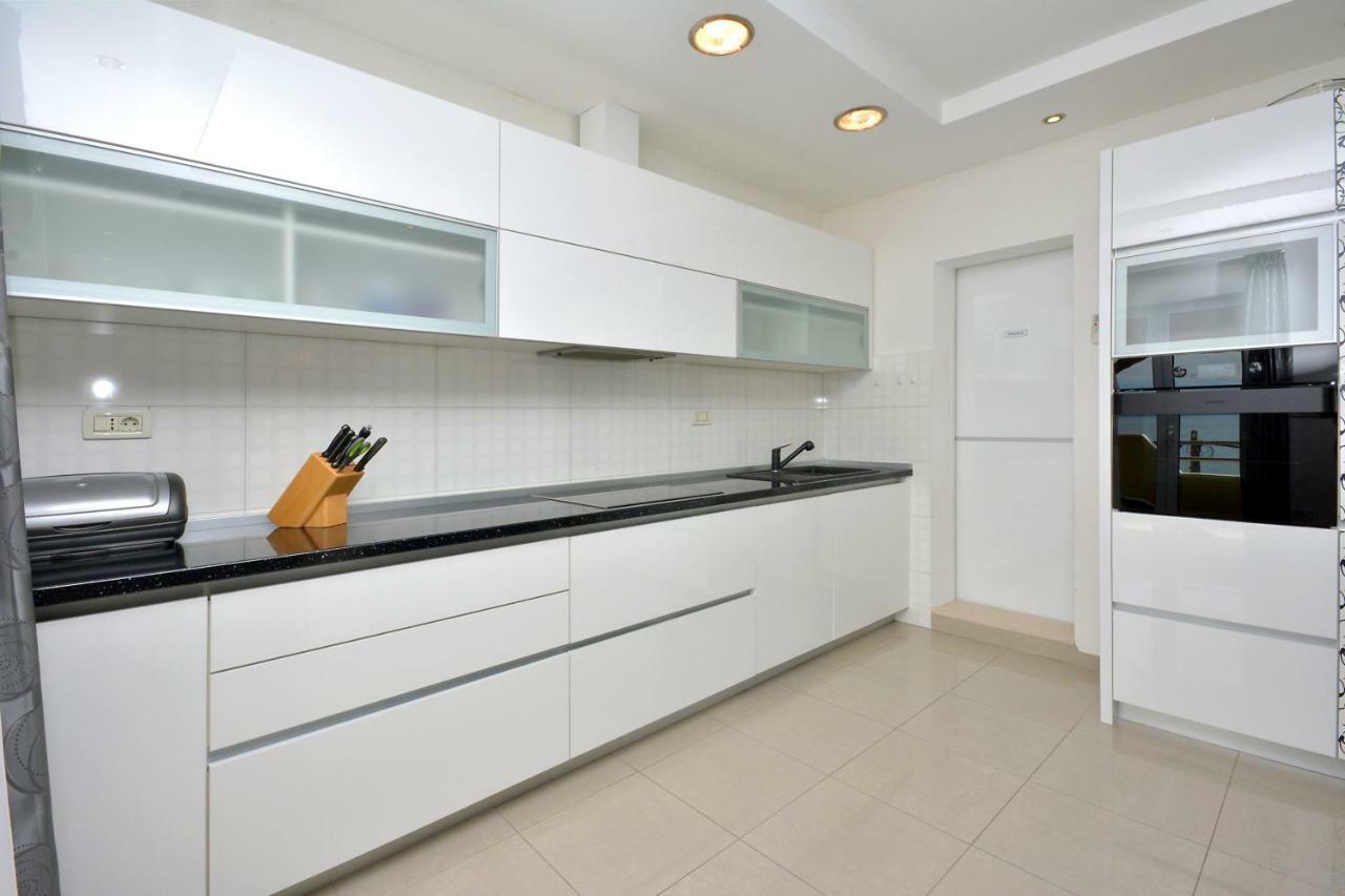 Beach Apartman Petra Podstrana Exterior foto